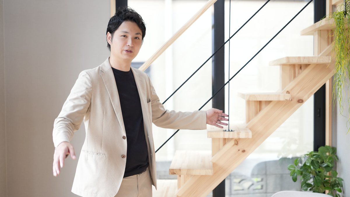 株式会社HOTCIA 代表取締役 華山 光